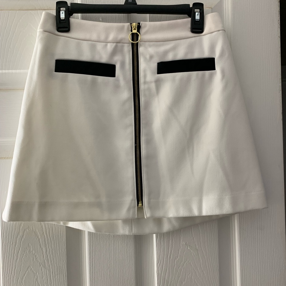 Zip up skirt